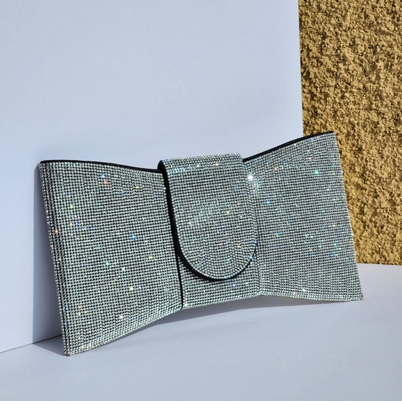 Handbags - Women's Stylish Silver Rhinestone Bowtie Shape Clutch Crossbody Handbag …